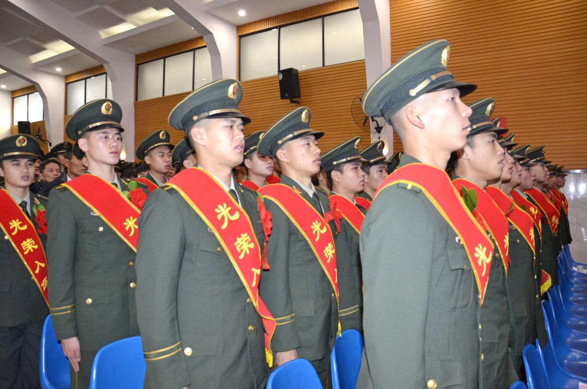 湖南体育职业学院隆重举行2017级定向培养直招士官生入伍仪式